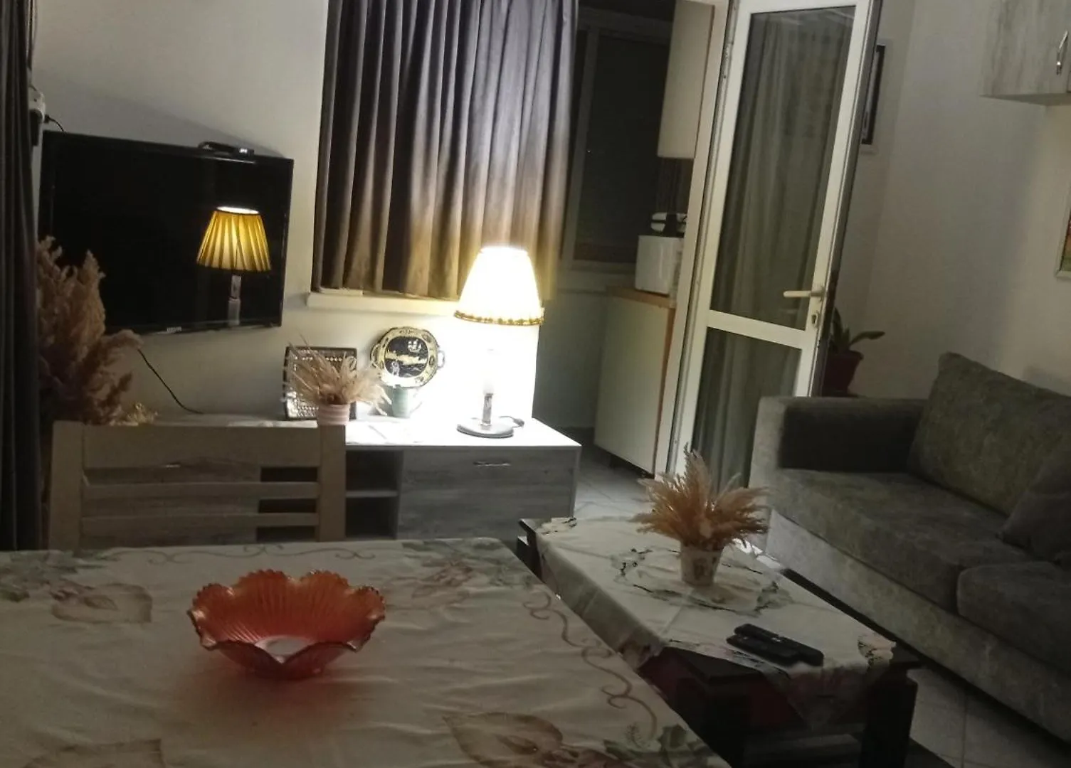 Your Own Privacy Flat 0*, Tirana